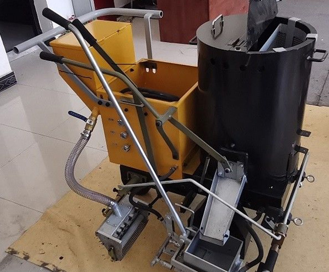 Thermoplastic Road Marking Machine