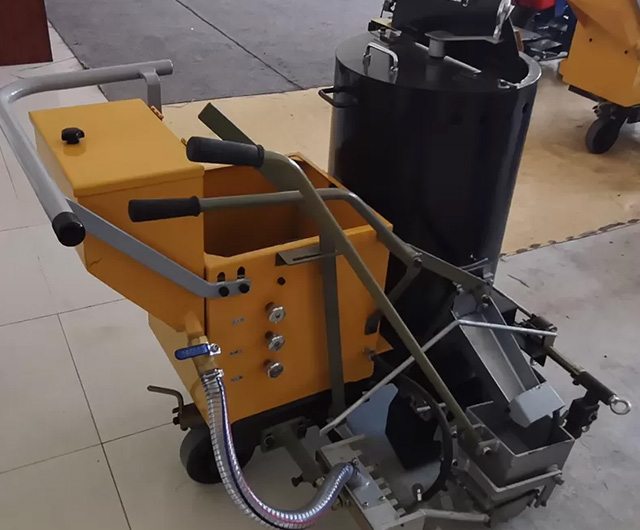 Thermoplastic Road Marking Machine